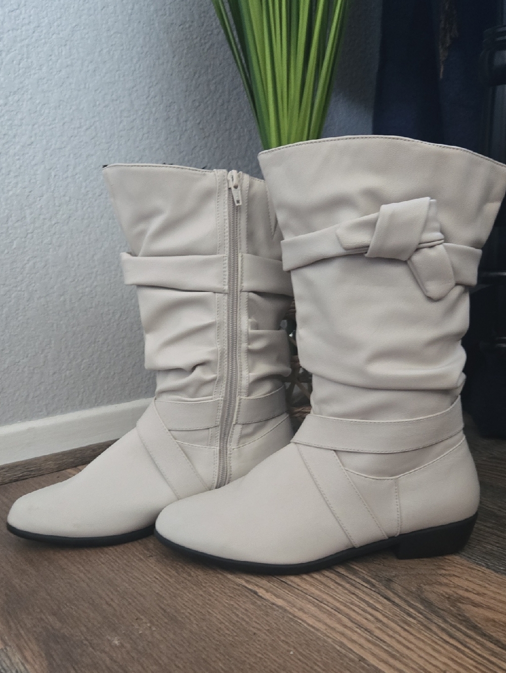 Women's Cream Mid-Calf Slouchy Zip Boots